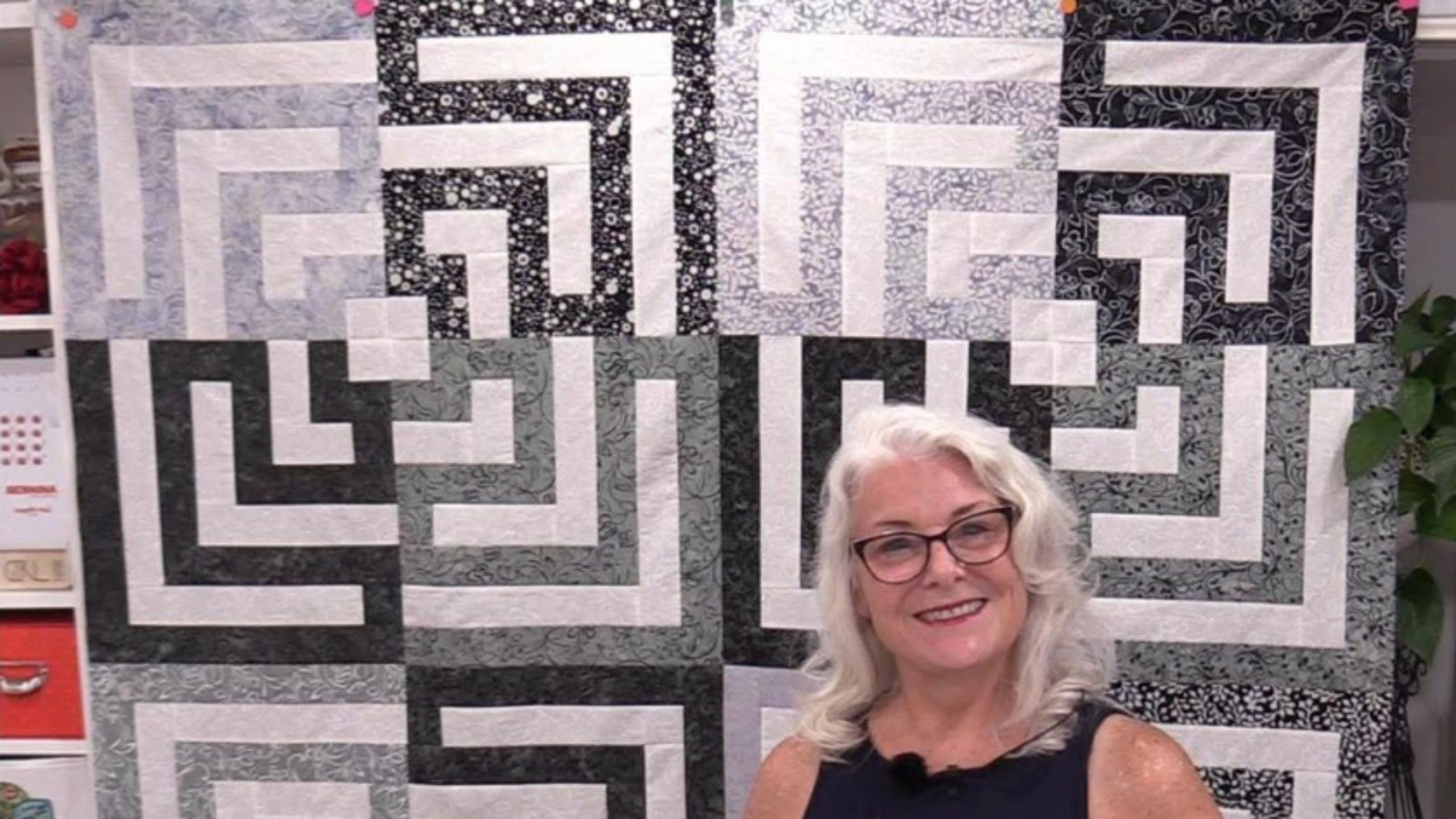 A Different Log Cabin Quilt with Laura Coia