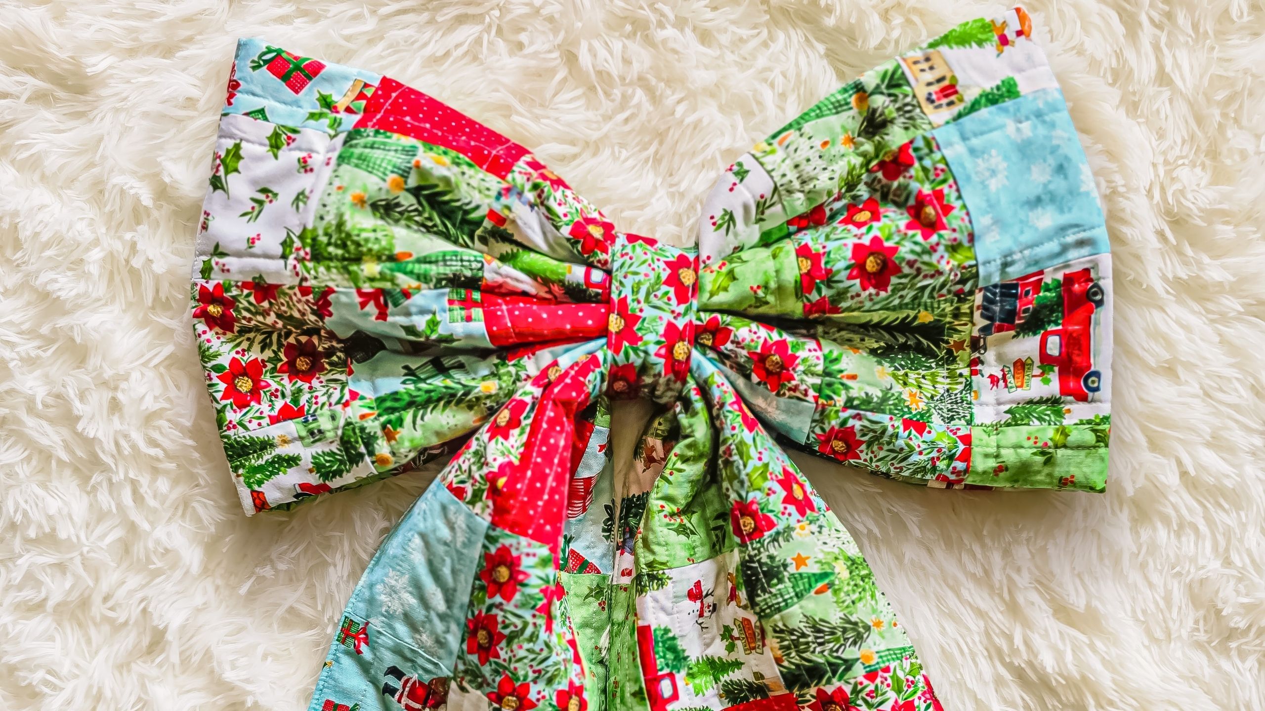 Holiday Bow with Sandy Saengsuk