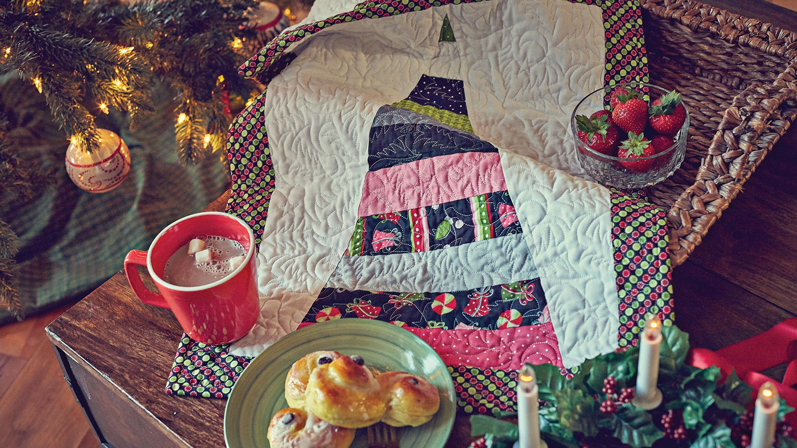 Two Table Topper projects from the Snow Flower Design Roll Part 2 / 2