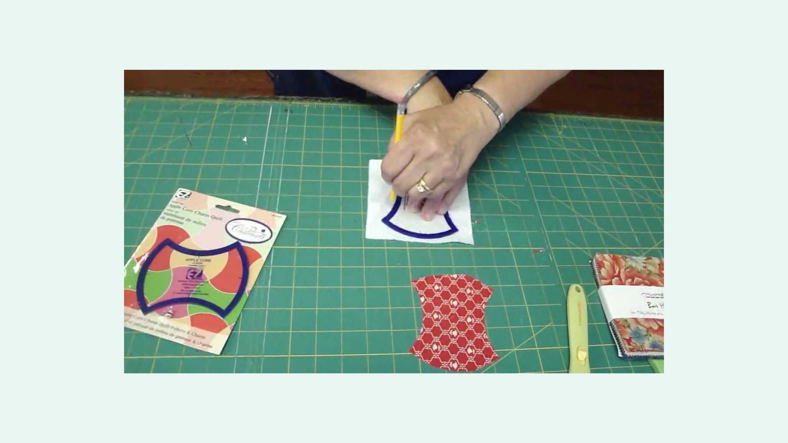 Small Apple Core Quilt