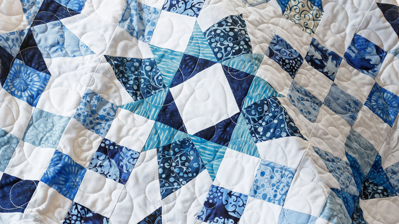Make an Easy Carpenter Star Quilt with Jenny Doan of Missouri Star